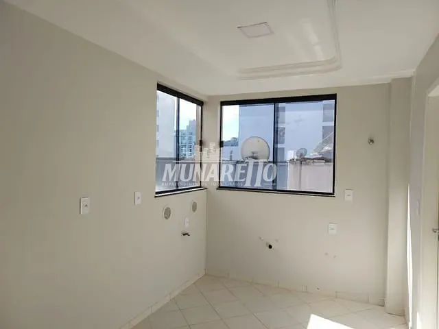 Apartamento com 1658m² 3 quartos e 2 banheiros, à venda, no bairro Centro em Concórdia