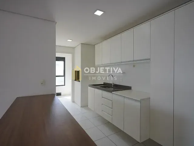 Apartamento 2 quartos e 2 banheiros, para alugar, no bairro Cristo Redentor em Porto Alegre