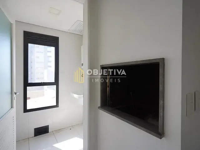 Apartamento 2 quartos e 2 banheiros, para alugar, no bairro Cristo Redentor em Porto Alegre
