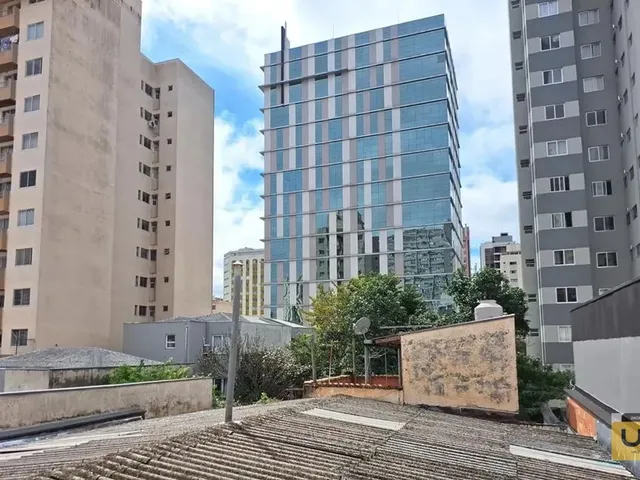 Apartamento 1 quarto e 1 banheiro, à venda, no bairro CENTRO em Curitiba