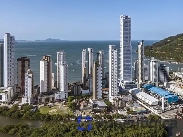 Apartamento com 328m² 4 quartos e 1 banheiro, à venda, no bairro Barra Sul em Balneário Camboriú