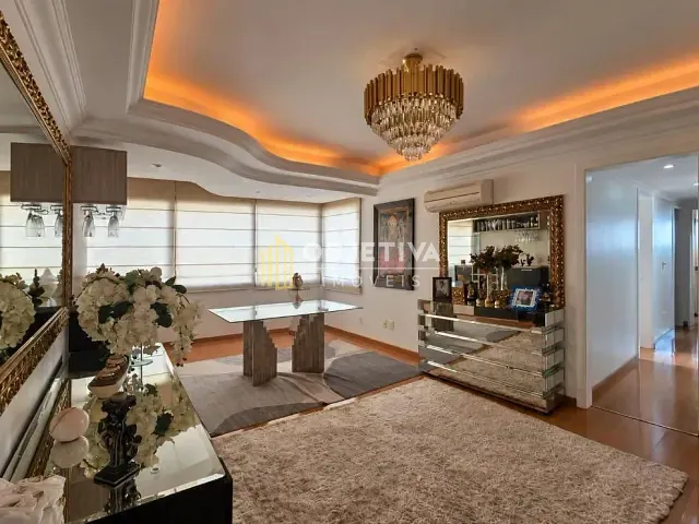 Apartamento com 130m² 3 quartos e 1 banheiro, à venda, no bairro Vila Ipiranga em Porto Alegre