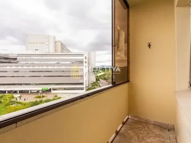 Apartamento 3 quartos e 2 banheiros, para alugar, no bairro Santana em Porto Alegre