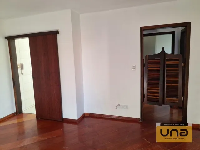 Apartamento 2 quartos e 1 banheiro, à venda, no bairro AGUA VERDE em Curitiba