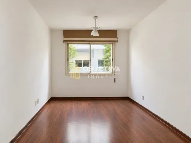 Apartamento 2 quartos e 1 banheiro, para alugar, no bairro Passo da Areia em Porto Alegre