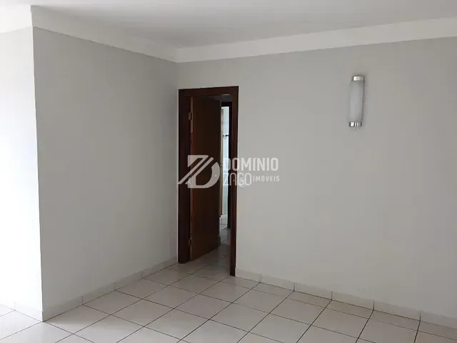 Apartamento 3 quartos e 1 banheiro, à venda, no bairro Mercês em Uberaba