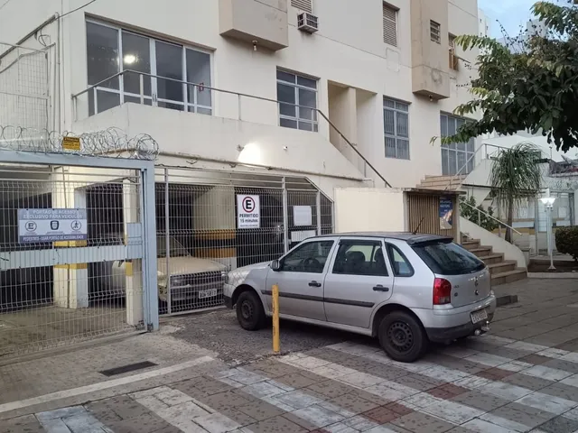 Foto do Apartamento - Centro - Apartamento 2 dormitórios - 2 banheiros - 2º andar - 80m² útil - armários - alug R$1.400,00 | IMOBILIARIA FIGUEIREDO