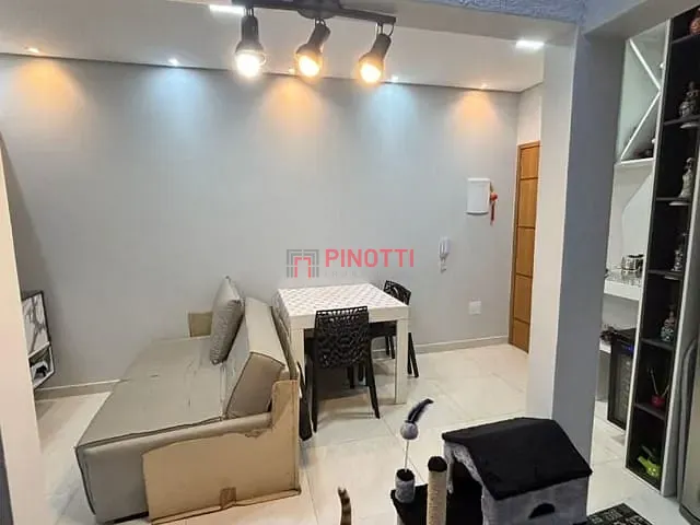 Apartamento 2 quartos e 1 banheiro, à venda, no bairro Jardim Las Vegas em Santo André