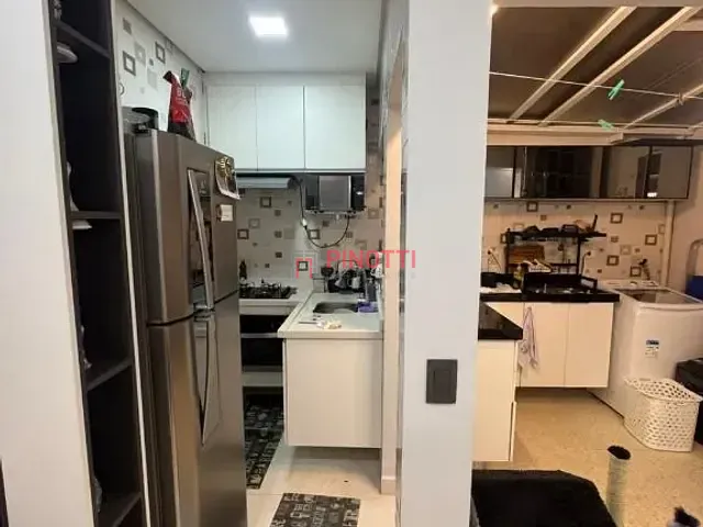 Apartamento 2 quartos e 1 banheiro, à venda, no bairro Jardim Las Vegas em Santo André