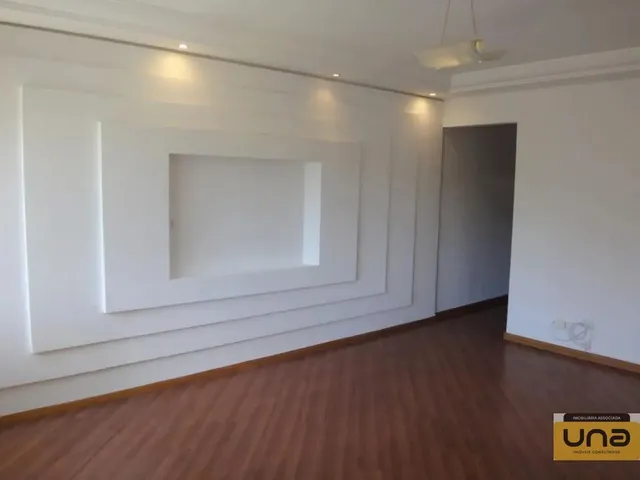 Apartamento 3 quartos e 2 banheiros, à venda, no bairro CENTRO em Curitiba