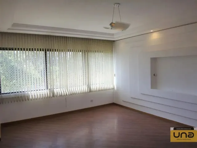 Apartamento 3 quartos e 3 banheiros, à venda, no bairro CENTRO em Curitiba