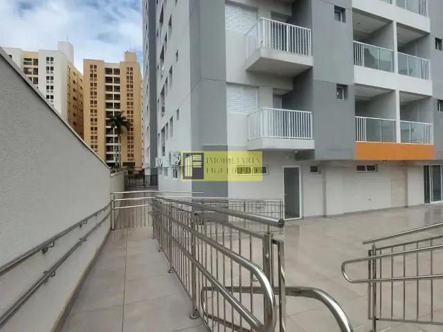 Apartamento 2 quartos e 2 banheiros, para alugar, no bairro Vila Imperial em São José do Rio Preto