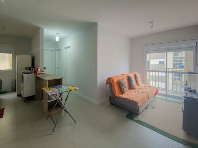 Apartamento com 50m² 2 quartos e 1 banheiro, à venda, no bairro Areal em Pelotas