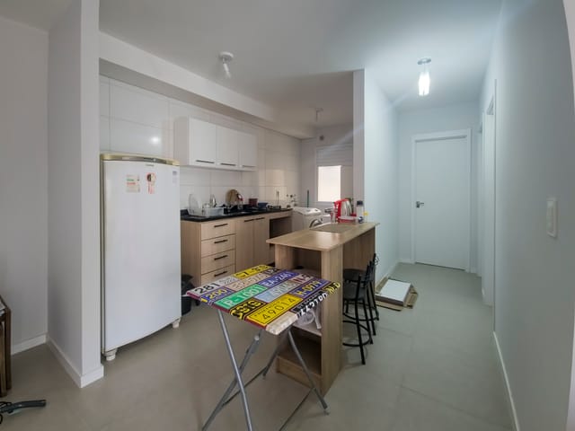 Apartamento com 50m² 2 quartos e 1 banheiro, à venda, no bairro Areal em Pelotas