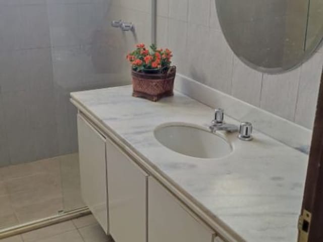 Foto do Apartamento - Apartamento com 5 dormitórios à venda, 10 m² por R$ 570.000,00 - Centro - Uberaba/MG | ZUCATO IMOBILIARIA LTDA