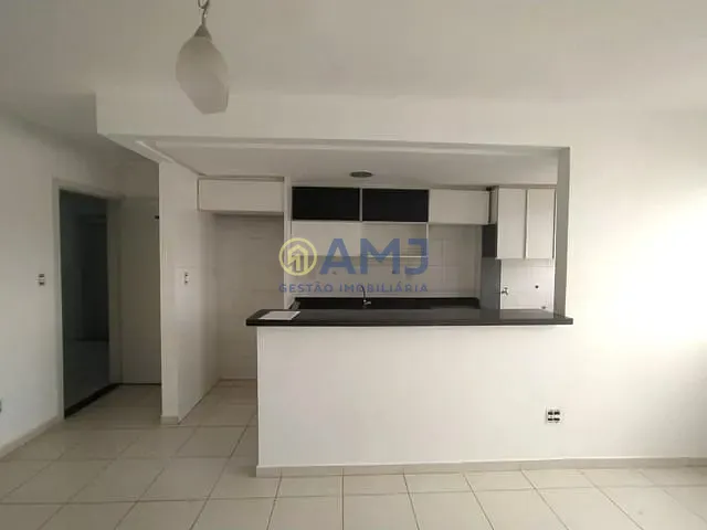 Apartamento 3 quartos e 2 banheiros, à venda, no bairro Vila Rosa em Goiânia