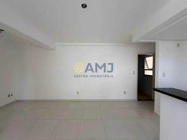Apartamento 3 quartos e 2 banheiros, à venda, no bairro Vila Rosa em Goiânia