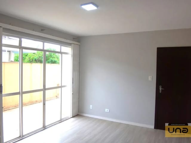 Apartamento 2 quartos e 1 banheiro, para alugar, no bairro SEMINARIO em Curitiba
