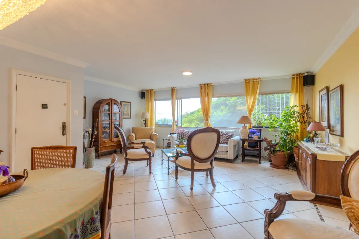 Apartamento para venda em Santo Amaro com 4 quartos, sendo 1 suíte, 155m²