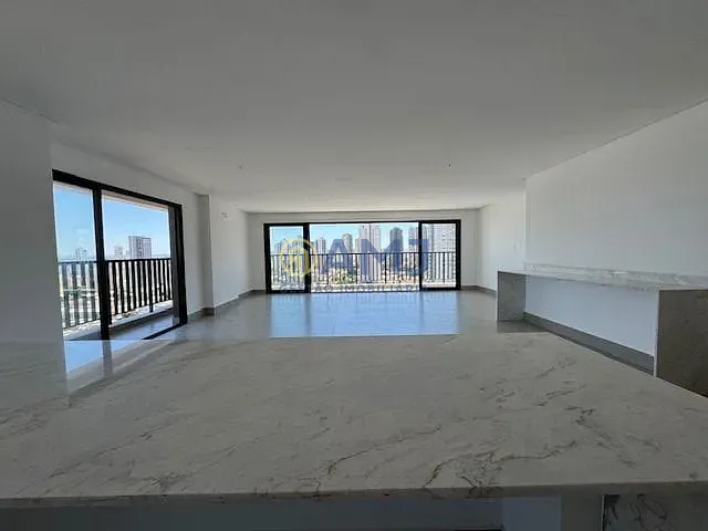 Apartamento com 208m² 3 quartos e 5 banheiros, à venda, no bairro Setor Bueno em Goiânia