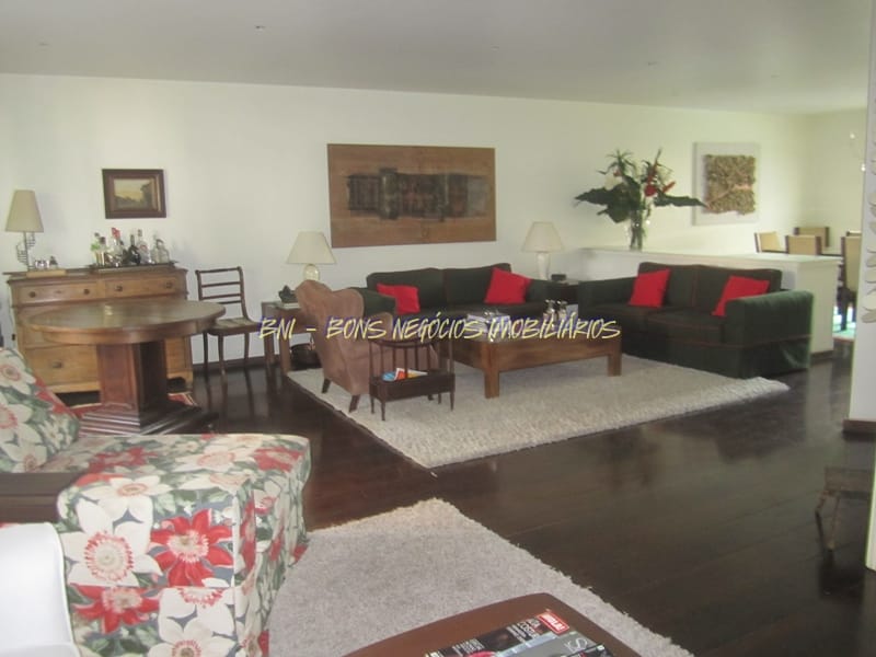 Apartamento, 3 quartos, 211 m² - Foto 1