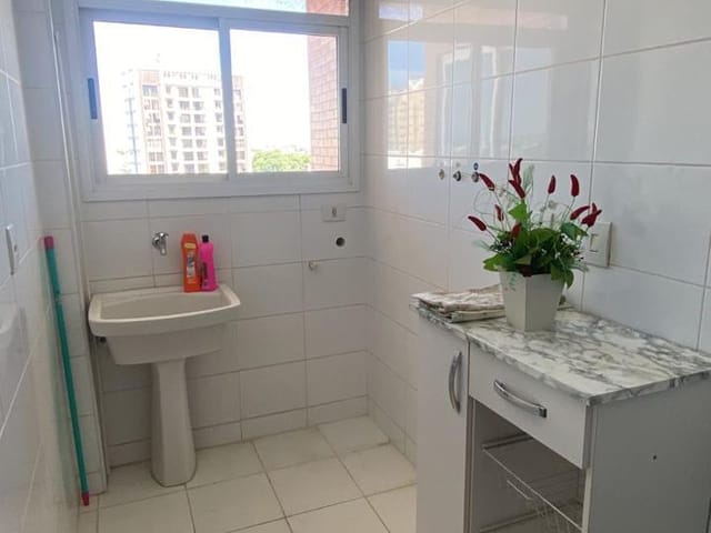 Apartamento 2 quartos e 2 banheiros, para alugar, no bairro Centro em Campos dos Goytacazes