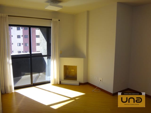 Apartamento 2 quartos e 1 banheiro, para alugar, no bairro BIGORRILHO em Curitiba