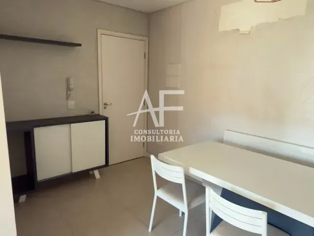 Apartamento 2 quartos e 1 banheiro, à venda ou para alugar, no bairro Parque São Luís em Taubaté
