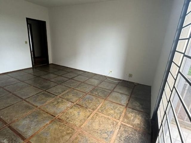 Foto do Apartamento - Apartamento com 3 dormitórios à venda, 88 m² por R$ 200.000,00 - Santa Marta - Uberaba/MG | ZUCATO IMOBILIARIA LTDA