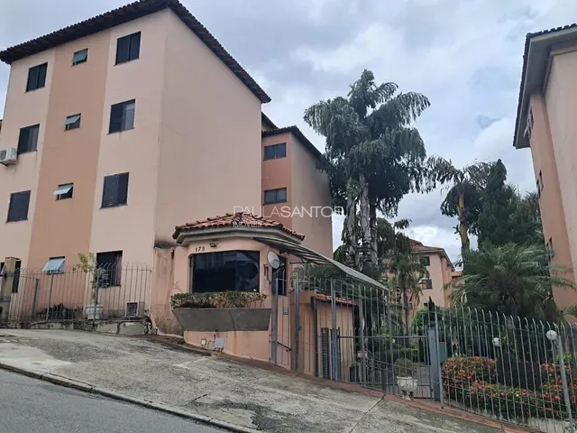 Apartamento 3 quartos e 2 banheiros, para alugar, no bairro Jardim Faculdade em Sorocaba