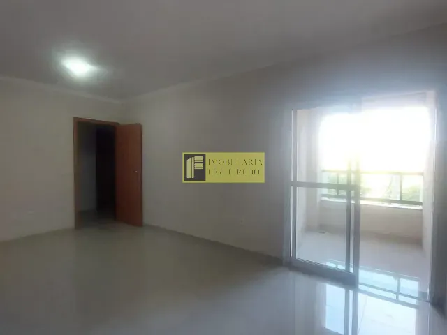 Apartamento 3 quartos e 2 banheiros, para alugar, no bairro Tarraf II em São José do Rio Preto