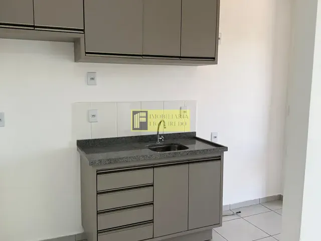 Apartamento 2 quartos e 2 banheiros, para alugar, no bairro Vila Redentora em São José do Rio Preto
