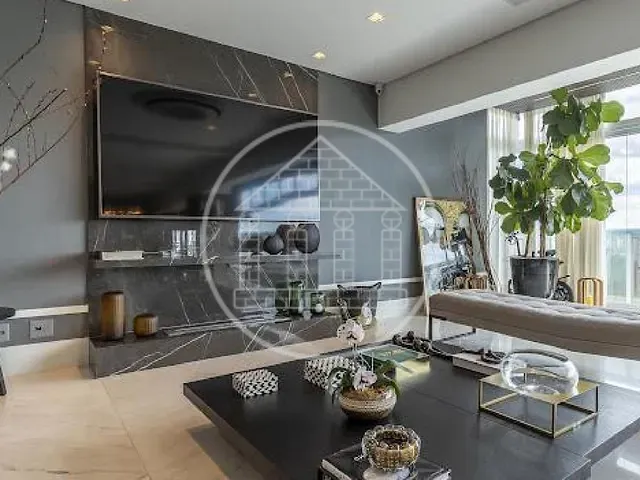 Apartamento com 225m² 2 quartos e 4 banheiros, à venda, no bairro Vila Nova Conceição em São Paulo