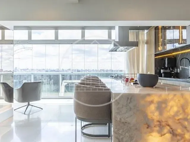 Apartamento com 225m² 2 quartos e 4 banheiros, à venda, no bairro Vila Nova Conceição em São Paulo