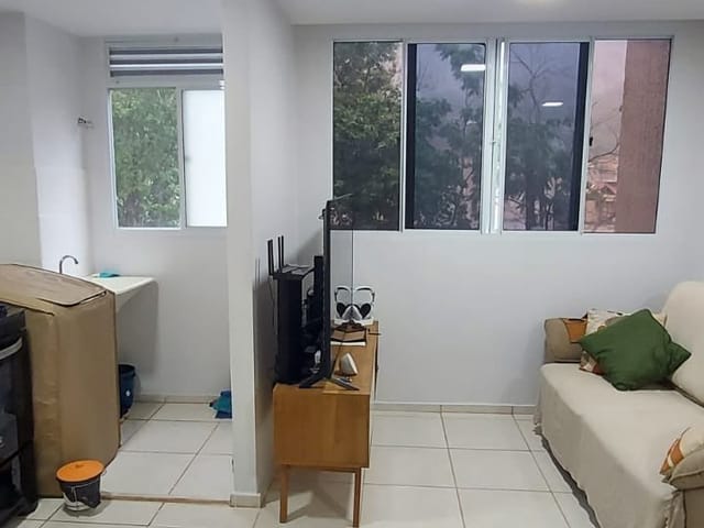 Apartamento 2 quartos e 1 banheiro, à venda, no bairro Vargem Grande em Rio de Janeiro