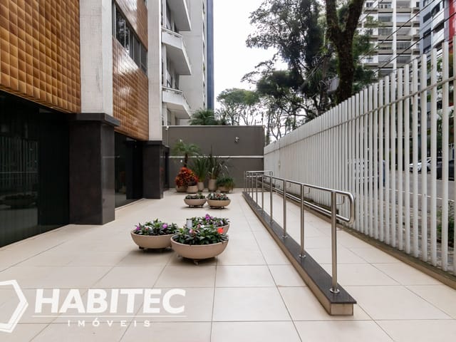 Apartamento 3 quartos e 4 banheiros, à venda, no bairro Água Verde em Curitiba