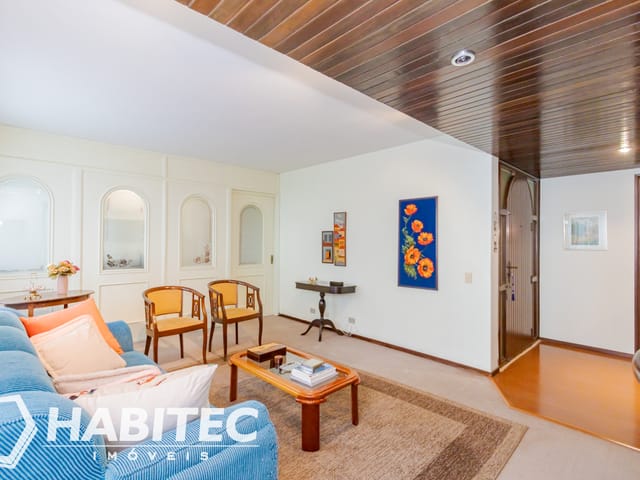 Apartamento 3 quartos e 4 banheiros, à venda, no bairro Água Verde em Curitiba
