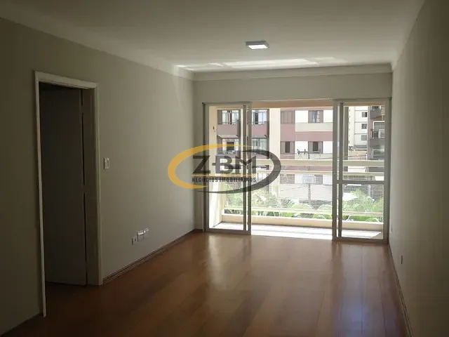 Apartamento 3 quartos e 2 banheiros, à venda, no bairro Centro em Londrina