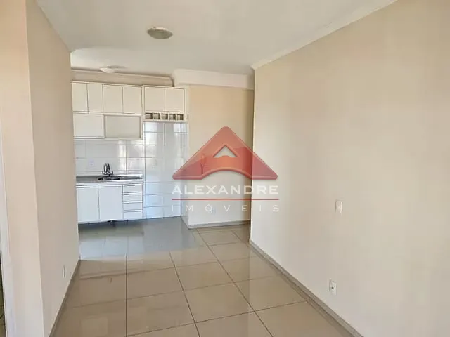 Apartamento com 65m² 3 quartos e 1 banheiro, para alugar, no bairro Vila Tesouro em São José dos Campos