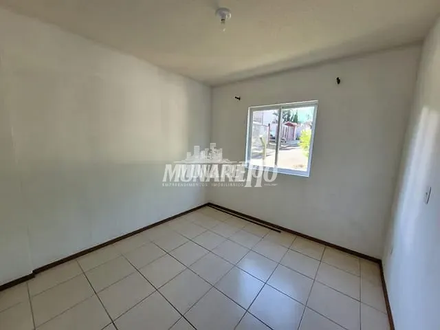 Apartamento com 70m² 3 quartos e 1 banheiro, à venda, no bairro Floresta em Concórdia