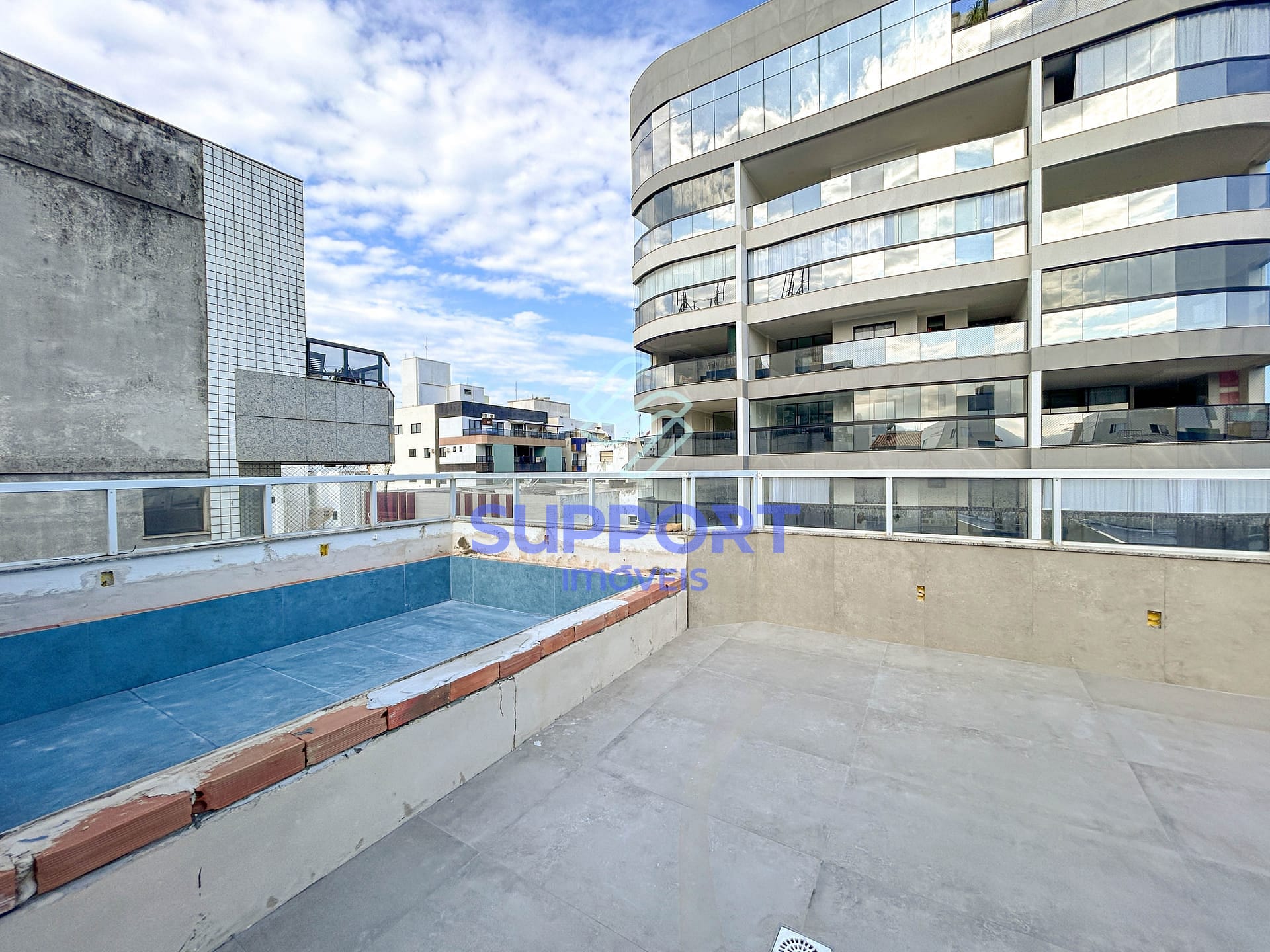 Cobertura à venda com 5 quartos, 150m² - Foto 1