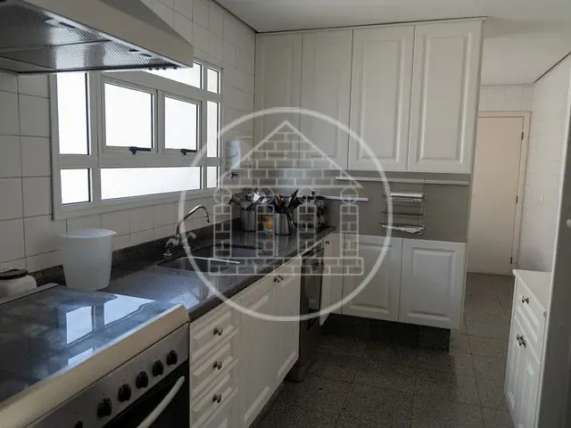 Apartamento 4 quartos e 6 banheiros, à venda, no bairro Vila Suzana em São Paulo