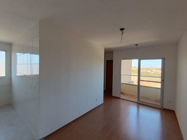 Foto do Apartamento - Apartamento com 2 dormitórios para alugar, 47 m² por R$ 1.247,00/mês - Conjunto Manoel Mendes - Uberaba/MG | ZUCATO IMOBILIARIA LTDA