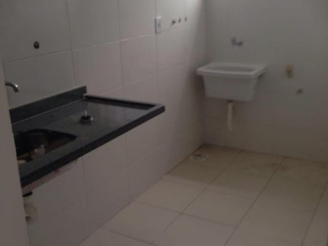 Apartamento 2 quartos e 1 banheiro, à venda, no bairro Parque Julião Nogueira em Campos dos Goytacazes
