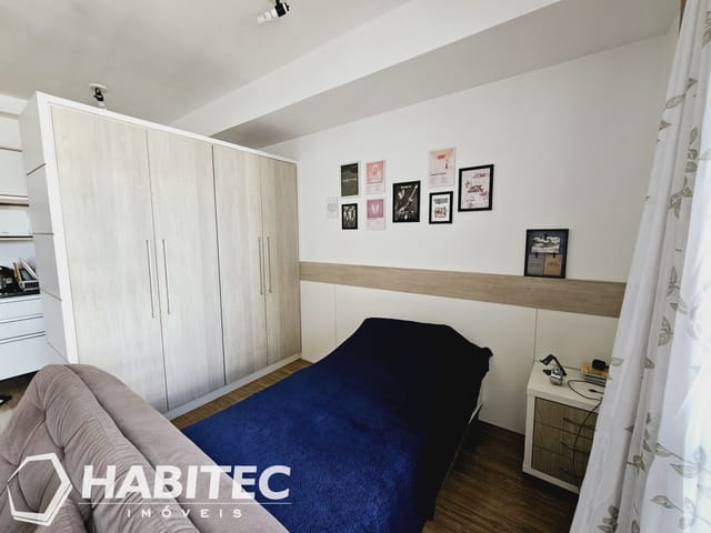Apartamento 1 quarto e 1 banheiro, à venda, no bairro Centro em Curitiba
