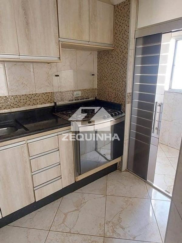 Apartamento para alugar com 2 quartos, 55m² - Foto 13