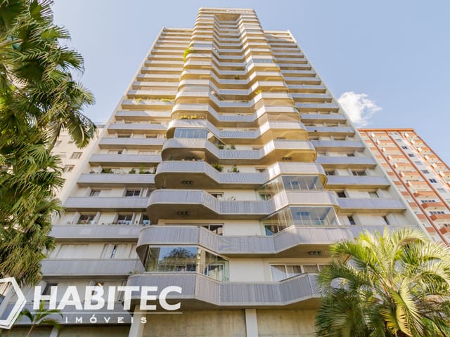 Apartamento 4 quartos e 5 banheiros, à venda, no bairro Batel em Curitiba