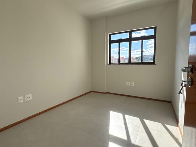 Apartamento 2 quartos e 1 banheiro, à venda, no bairro Morro da Glória em Juiz de Fora