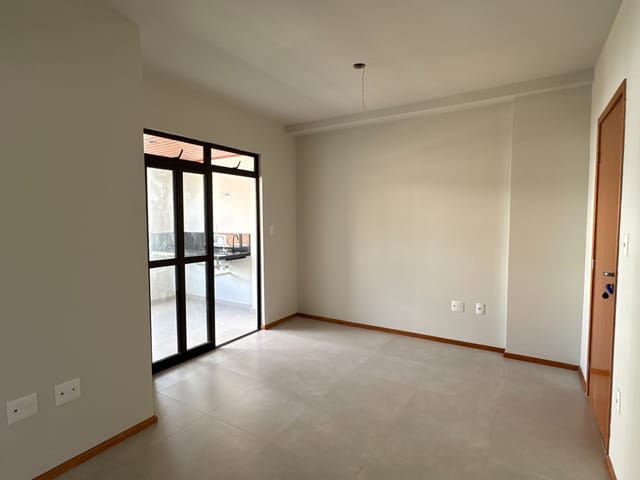 Apartamento 2 quartos e 1 banheiro, à venda, no bairro Morro da Glória em Juiz de Fora