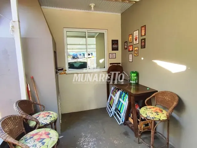 Apartamento com 70m² 3 quartos e 1 banheiro, à venda, no bairro Sintrial em Concórdia